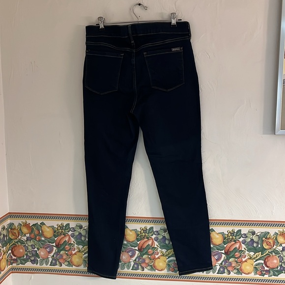 Eddie Bauer Slightly Curvy High Rise Skinny Jeans, Size 12, Dark Blue Denim - Picture 2 of 9